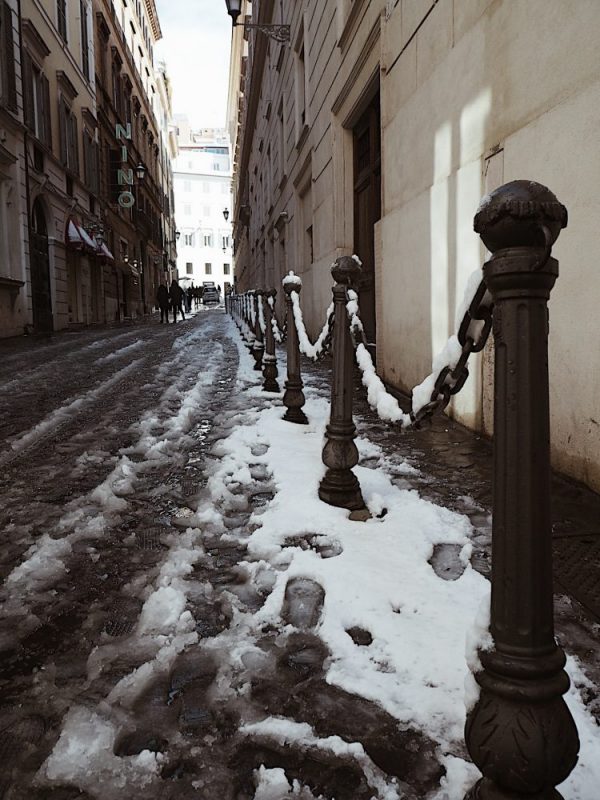 Roma innevata