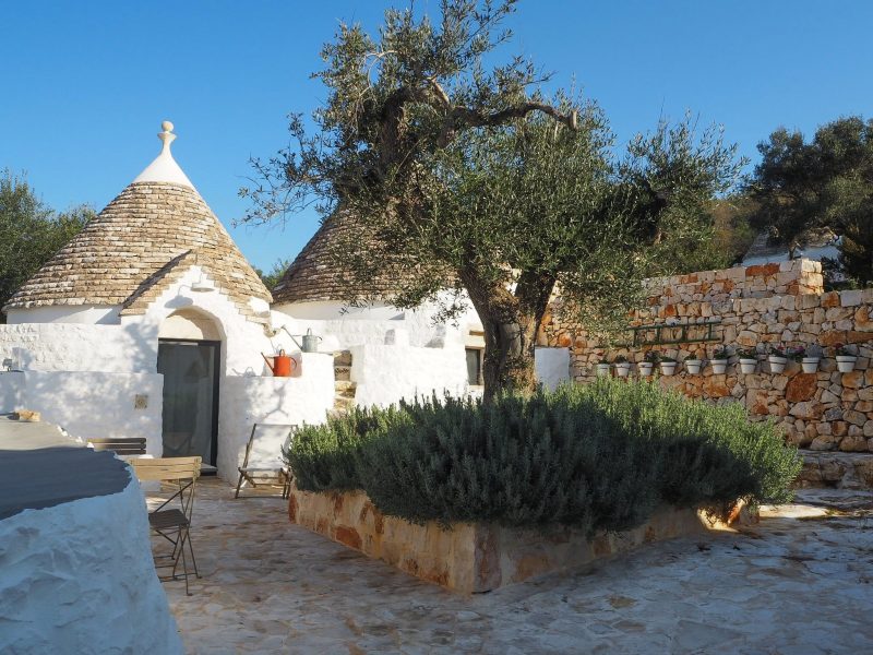 Dormire nei trulli a Cisternino - Borgo Canonica