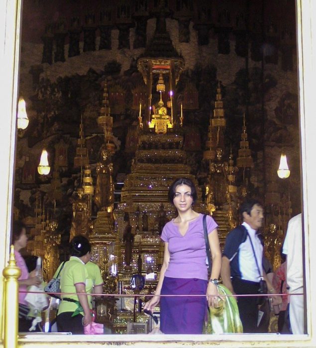 Unadonnaalcontrario al Wat Phra Kaew tempio Buddha di Smeraldo Bangkok