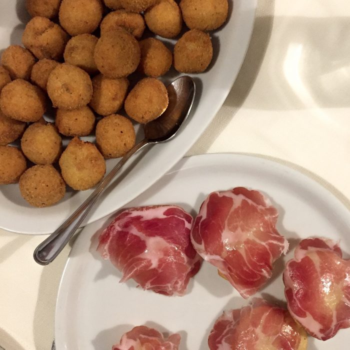 Polpette di pane e capocollo Le Chicche di Zia Rosa Cisternino dove mangiare a Cisternino
