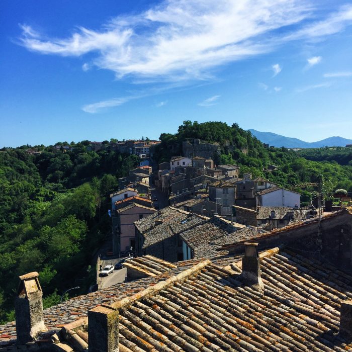 Vista panoramica borgo storico Bomarzo Lazio colline