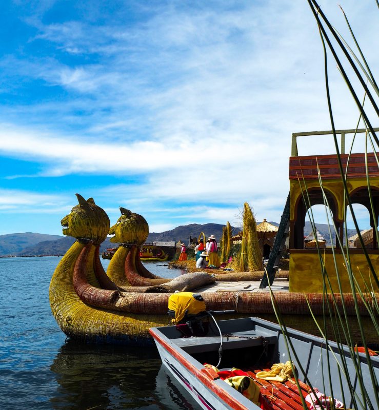 Barche Isole Uros Lago Titicaca
